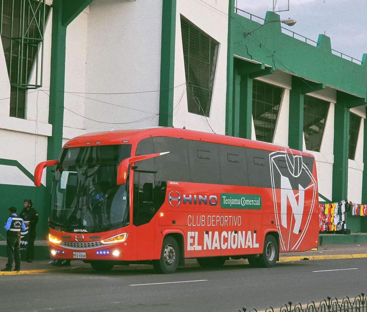 InfoldupCom's tweet photo. Hoy, #LDUP completó el 4to mano a mano vs El Nacional con resultado a favor. Los enfrentamientos en este año quedaron de la siguiente manera:
🇳🇬 2 - 1 🔴(X)
(X)🔴 0 - 1 🇳🇬
(X)🔴 0 - 2 🇳🇬
🇳🇬 3 - 2 🔴(X)

Próximo partido: jueves 08 de octubre, 15:30. De visita ante Sto Domingo. https://t.co/cYo5pudgCk
