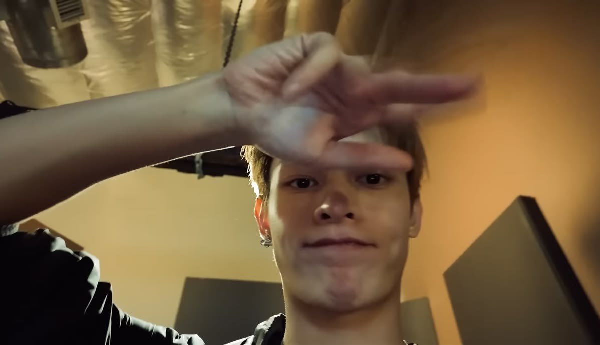 jjamicoffee's tweet photo. i love him so so much :( https://t.co/FOGGEhguU1