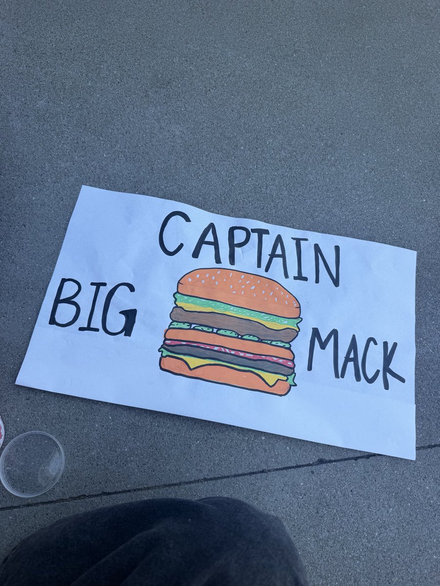 celekibble's tweet photo. scale of 1-10 how much will mack hate this https://t.co/fDSb6YEq0D