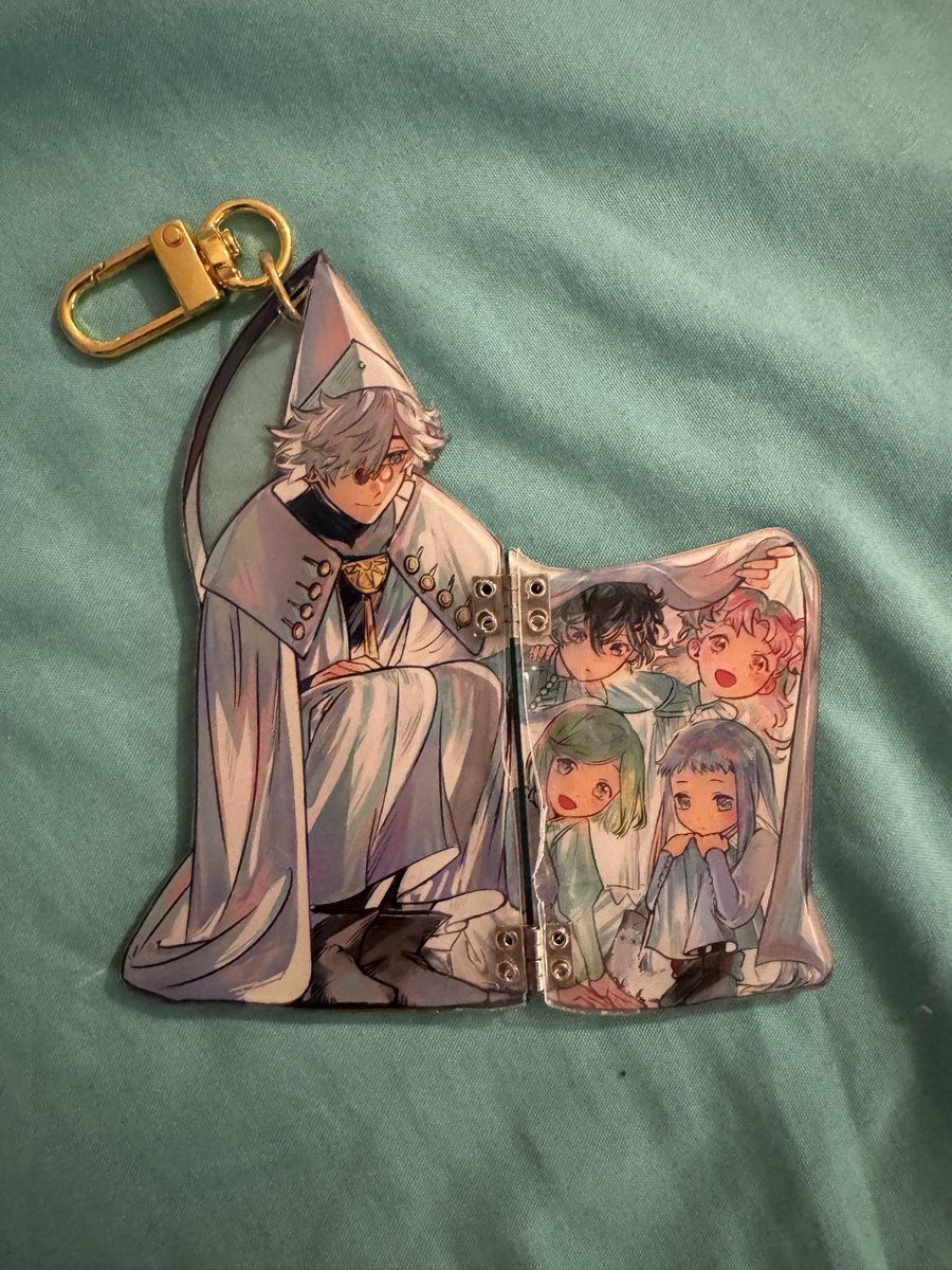 Cynnabar_'s tweet photo. MY QIFREY + QIFLING KEYCHAIN ARRIVED YIPPEEEEE YAYYYYYYYYY https://t.co/jWWCGQMrUC