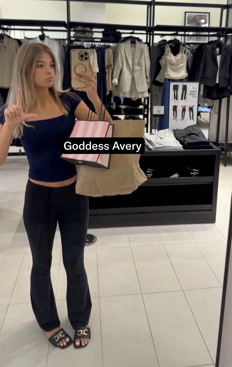 all4averyy's tweet photo. I’ll take control of your devices, your cock, your sexual life, your mind. And you’ll only beg me for more.

I’ll turn you into a mindless bitch.

 redhead Findom Techdom  nsfwtwt Kidslox https://t.co/B3BYXQMRfw
