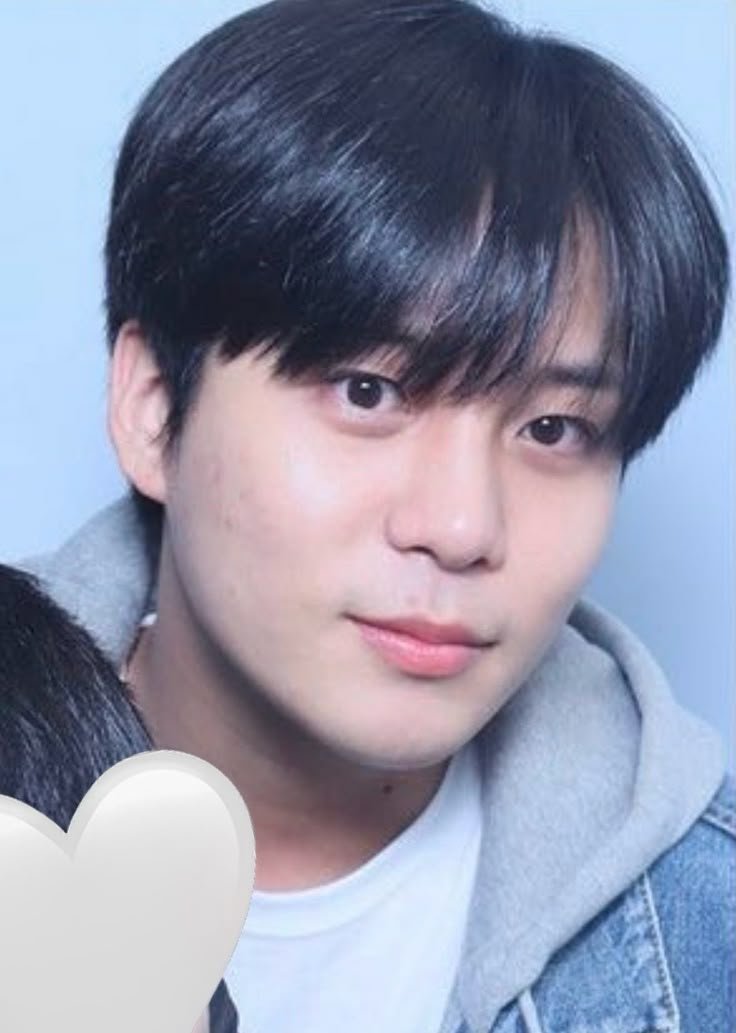 Fr3nkIero's tweet photo. Forever obsessed with no makeup Jongho.... You will always be my favourite https://t.co/ScEtDAmYDH