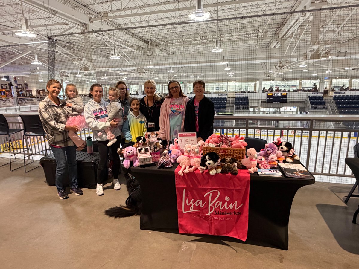 lbain7's tweet photo. GREAT NIGHT AT TULSA OILERS PINK IN THE RINK! https://t.co/iPC4bZc0uR