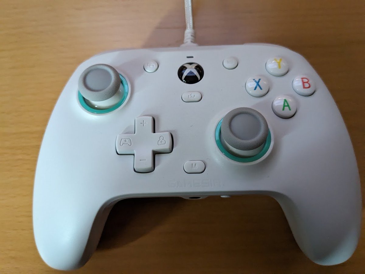 PiratePliable's tweet photo. @geekypastimes @XBOX I've switched to @mygamesir controllers. One of the best I've ever used. I prefer wired, but they have wireless ones as well. https://t.co/rYOi29VCnx
