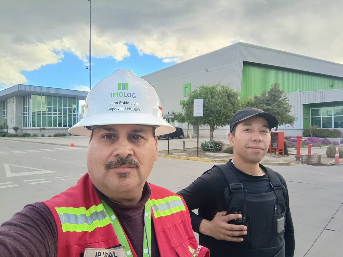 boban717's tweet photo. Hora de retirarse, antes de las ⛈️🇨🇱 https://t.co/QvhcqiDZZG