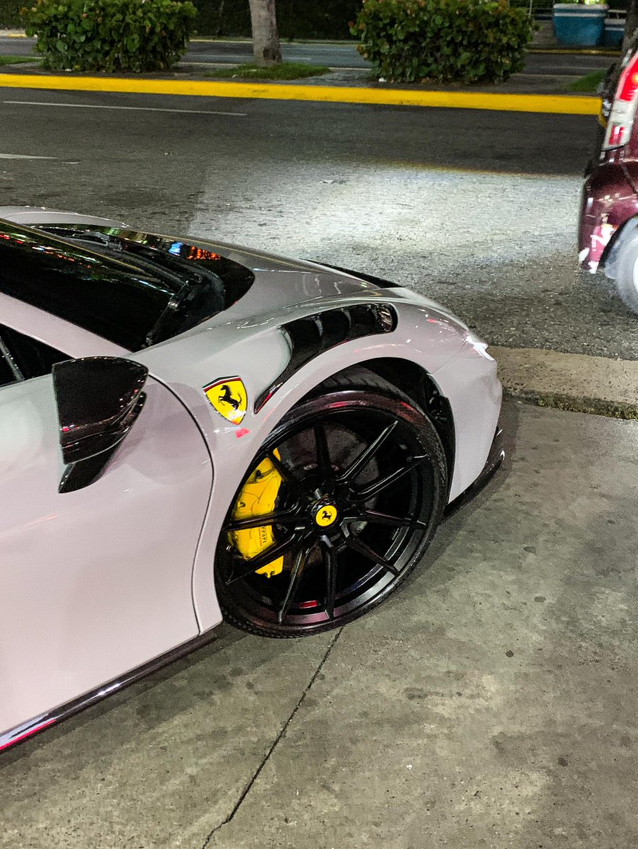 ApexDistrictX's tweet photo. Ferrari SF90 Stradale. 🐎 https://t.co/TxcK8LwU42
