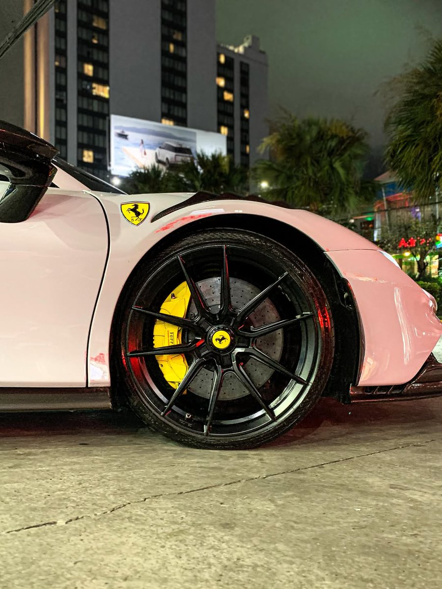 ApexDistrictX's tweet photo. Ferrari SF90 Stradale. 🐎 https://t.co/TxcK8LwU42