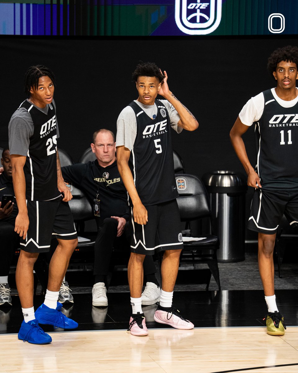 rodgerbohn's tweet photo. 6'4 '28 Kyle Amadi of Diamond Doves / Drive Nation won the #OTE Dream Tryout and made most of opportunity to Showcase game in front of NBA scouts at @OvertimeElite Pro Day.Athletic guard who plays with a motor,defends,&tough downhill
More on @Ballislife
https://t.co/ze8aoqkSbO https://t.co/elipHdZNe2