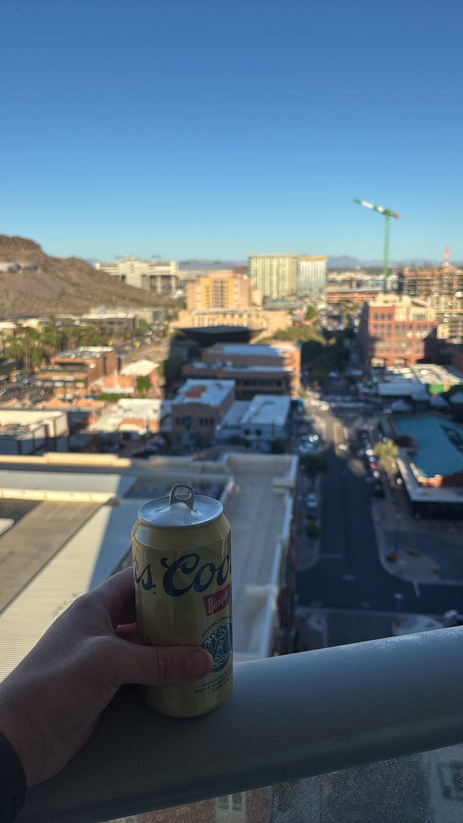 BTom167's tweet photo. 10/10 Beer let’s have a night. #forksup https://t.co/abixeOnBNS