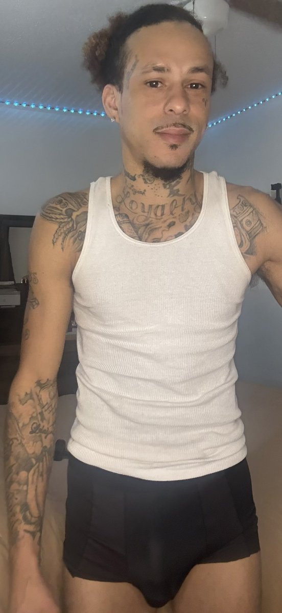 GarciaRawVibes's tweet photo. Which side you picking 🫣
#Tatted #NoFilter #Aries
#BigDickEnergy #fypシ゚viralシ https://t.co/OHhAhn0486