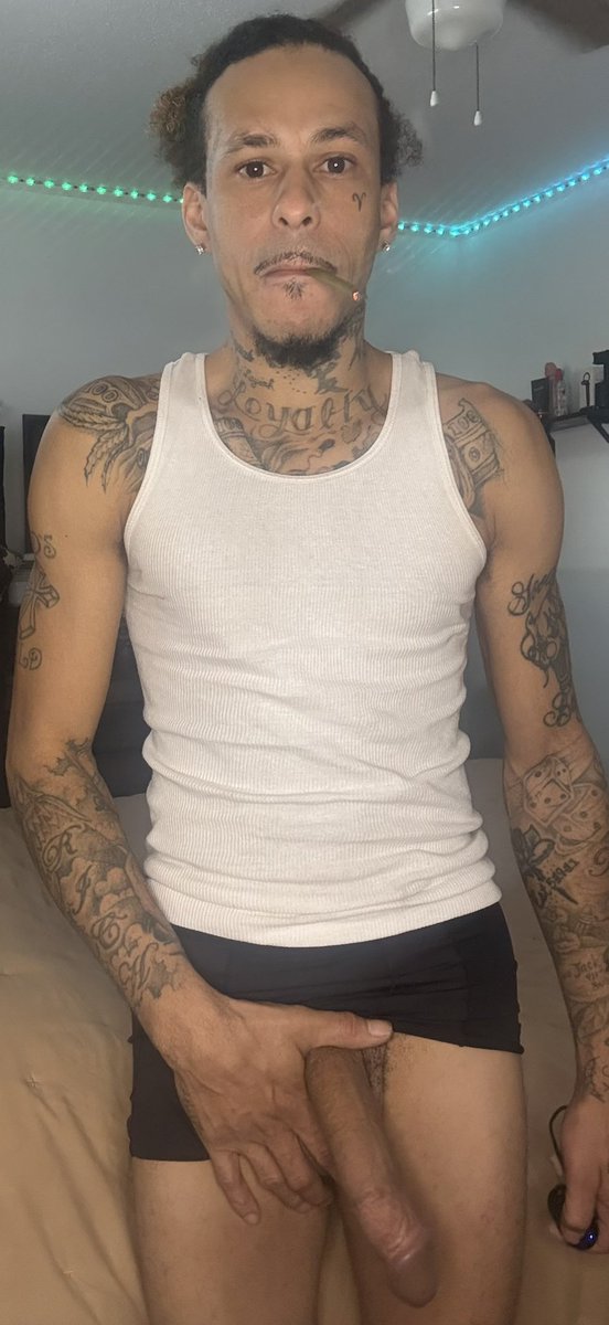 GarciaRawVibes's tweet photo. Which side you picking 🫣
#Tatted #NoFilter #Aries
#BigDickEnergy #fypシ゚viralシ https://t.co/OHhAhn0486