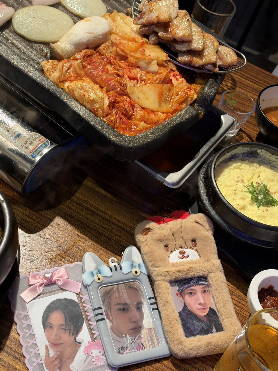 ourluvgreat's tweet photo. 김치삼겹♡team에반 https://t.co/uW4ebjUBQc