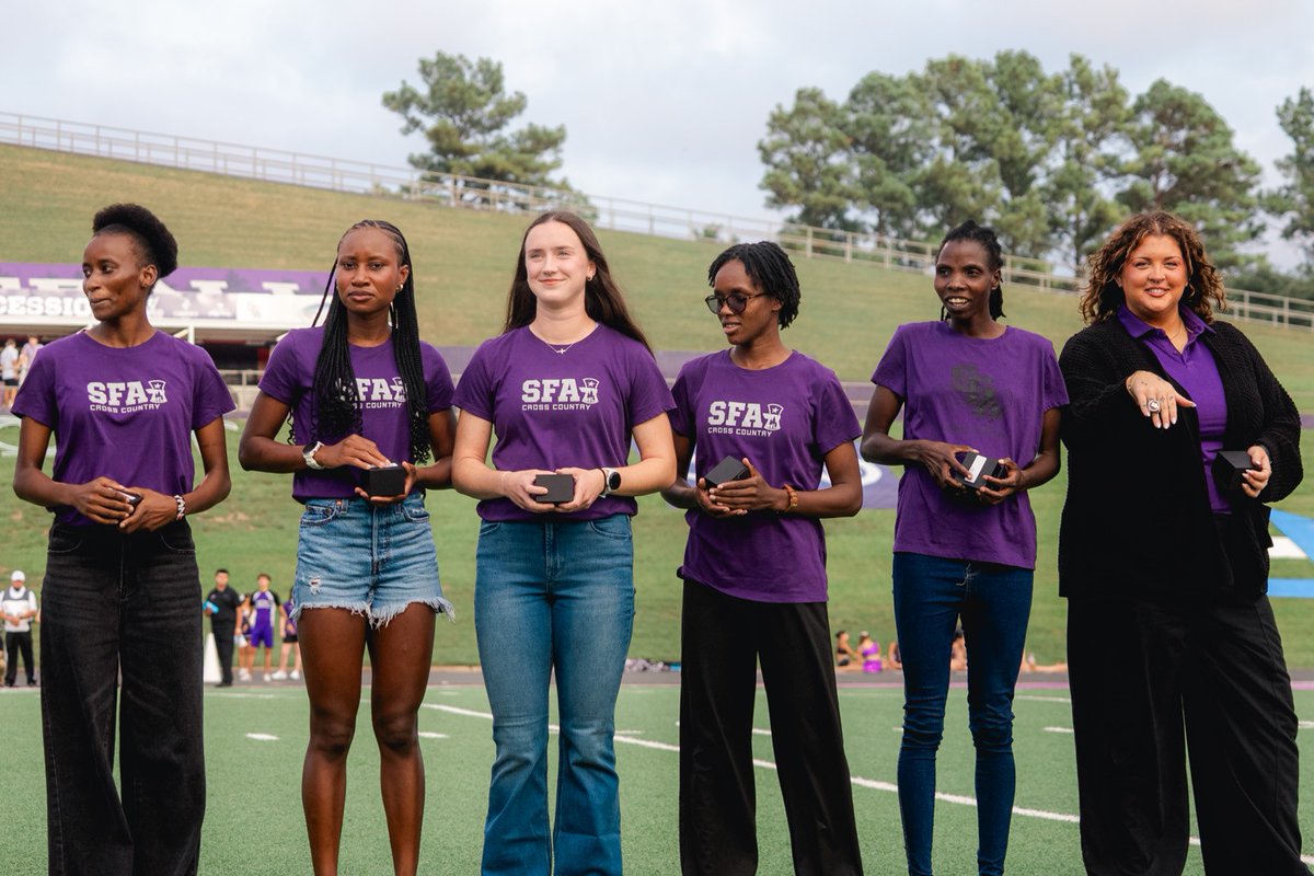 SFA_TFXC's tweet photo. They said diamonds are a girl's best friend 💍

#AxeEm https://t.co/NaWezqLXKa