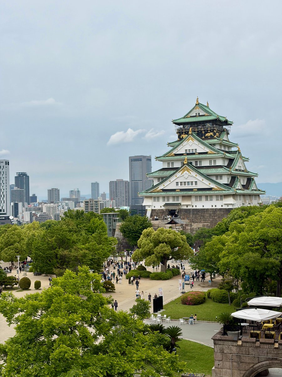GlobalGuideEES's tweet photo. Best Entertainment Spots in Osaka

Known as Japan’s “kitchen of the nation,” Osaka is one of the country’s most fun cities, with vibrant nightlife, neon-lit streets, and a friendly atmosphere. Here are the entertainment spots you shouldn’t miss in Osaka.
https://t.co/MJuD8cPlC7 https://t.co/lP4Dq5rr0d