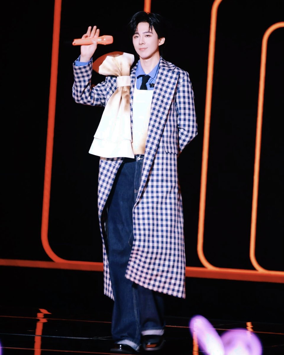 LiuYuningWorld's tweet photo. Another amazing milestone for “Her”《她》! 💛
🎉 Congratulations, Liu Yuning! 🎉

In just 40 days since its release, Liu Yuning’s 《她》 has surpassed 900,000 saves across QQ Music and Kugou Music!

🎵 QQ Music: 500,000+ saves

🎵 Kugou Music: 400,000+ saves https://t.co/ODIkEa8GSD