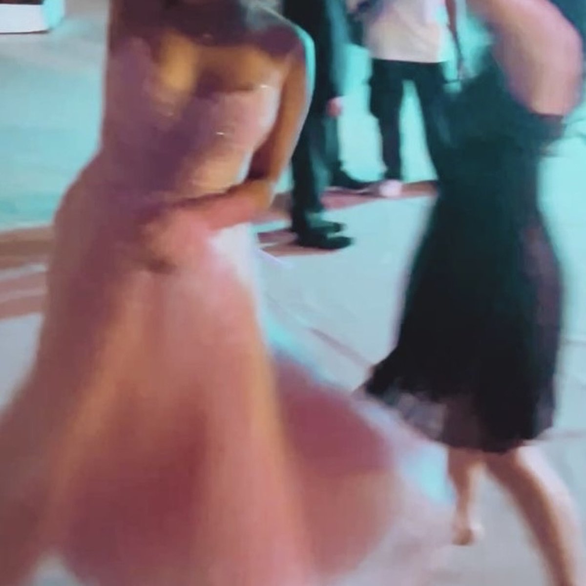 caligulafan05's tweet photo. GUYS I ACTUALLY GOT NAT TO DANCE THIS IS HUGE 🤭🤭 https://t.co/OrOWWdXAUU