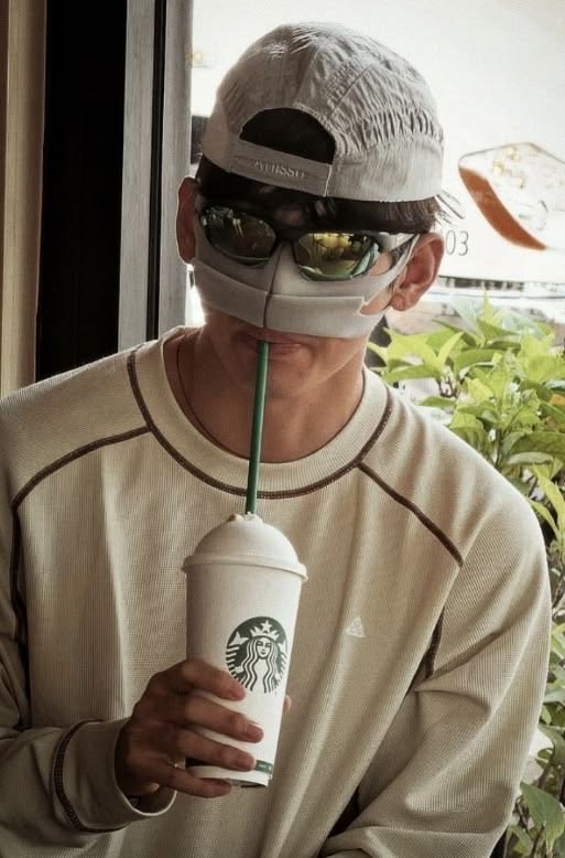 whimsygguk's tweet photo. happy national boyfriend day https://t.co/JnoYb1s1gr