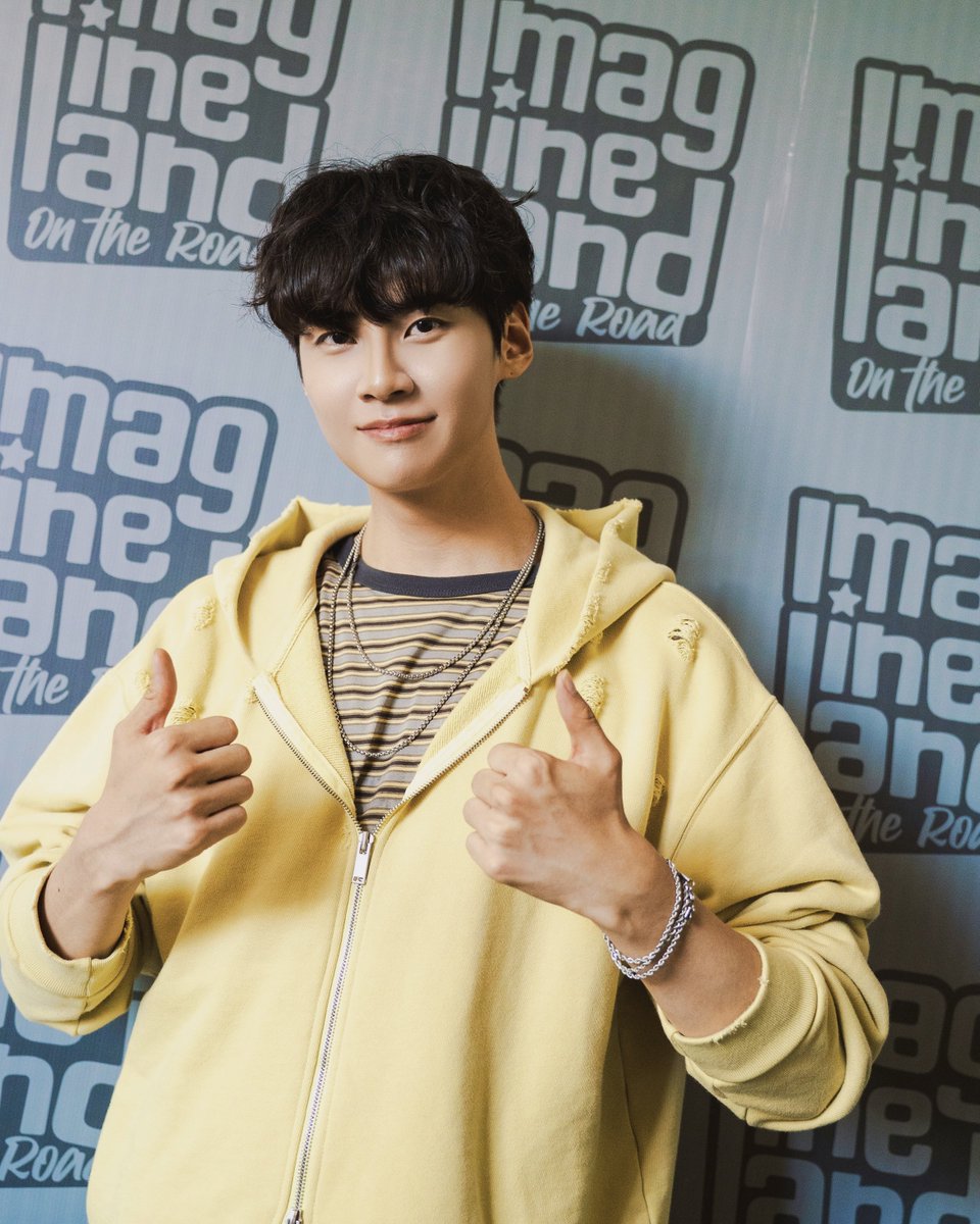 ljuly1004's tweet photo. 이진혁, 첫 브라질부터 제대로 통했다!
‘Imagineland 2026’에서 브라질 팬들을 위해 준비한 신곡
처음 듣는 신곡에도 터진 떼창, 공연 후에는 3연속 앙코르 요청까지🔥
💿 ‘Noite Queima’ 10.04 RELEASE
💿 ‘Fuego’ 11.01 RELEASE
#이진혁 #LEEJINHYUK #NoiteQueima #Fuego #Imagineland2026 #Brazil https://t.co/jpMgQ3yOW9