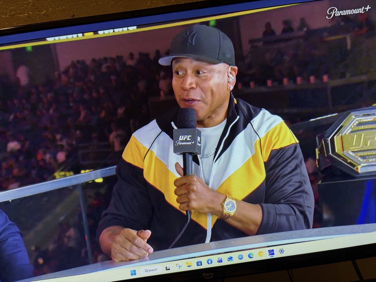 DonMalonee's tweet photo. My mans LL look the same as he did 30 years ago. 💪 #UFC332 https://t.co/xJY5B4D0Aw