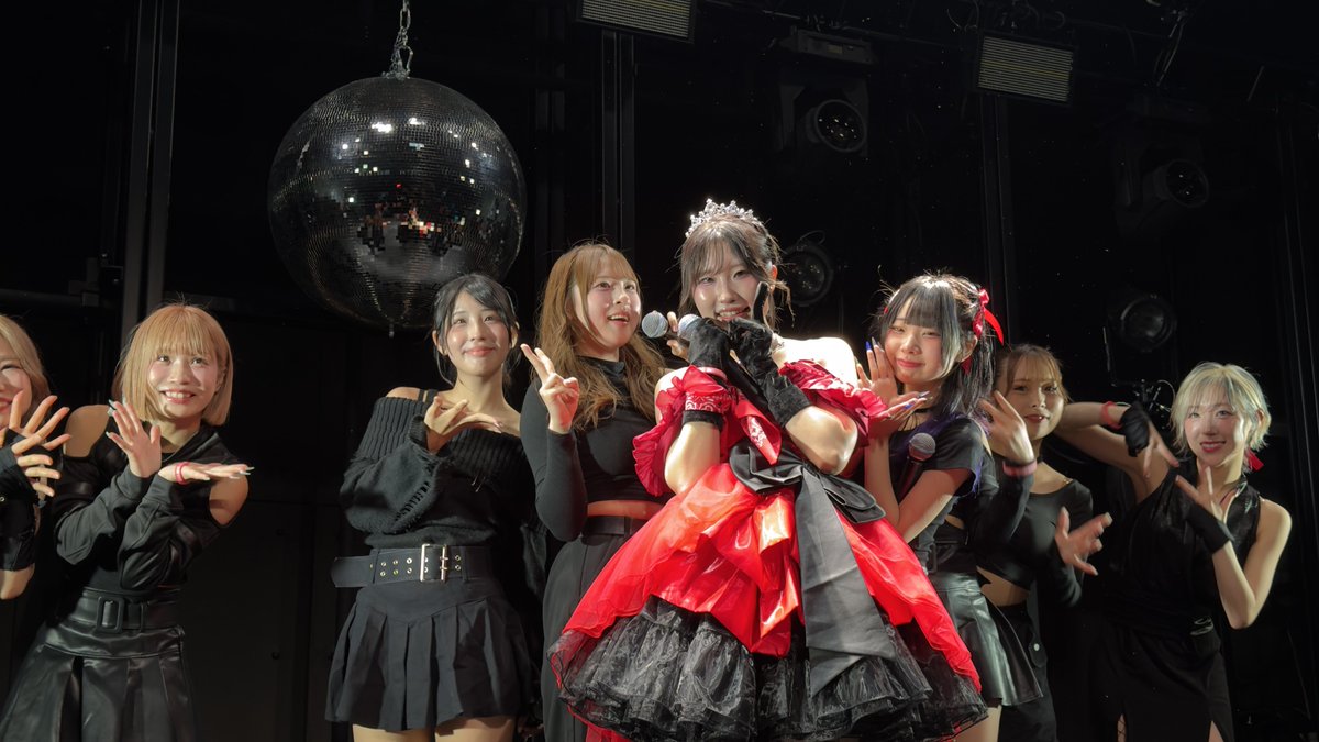 Enchan238's tweet photo. 昨日はNEONLINEのAINOちゃんの生誕ライブに参加出来てとても楽しかったし
改めて誕生日おめでとう🎂🎉
昨日の生誕ライブAINOちゃんの可愛いとこかっこいいとこ優しいとこ皆んな見れたのでとても嬉しかった🥹
#相思相AINO
#NEONLINE https://t.co/ty5Bk2cQdn