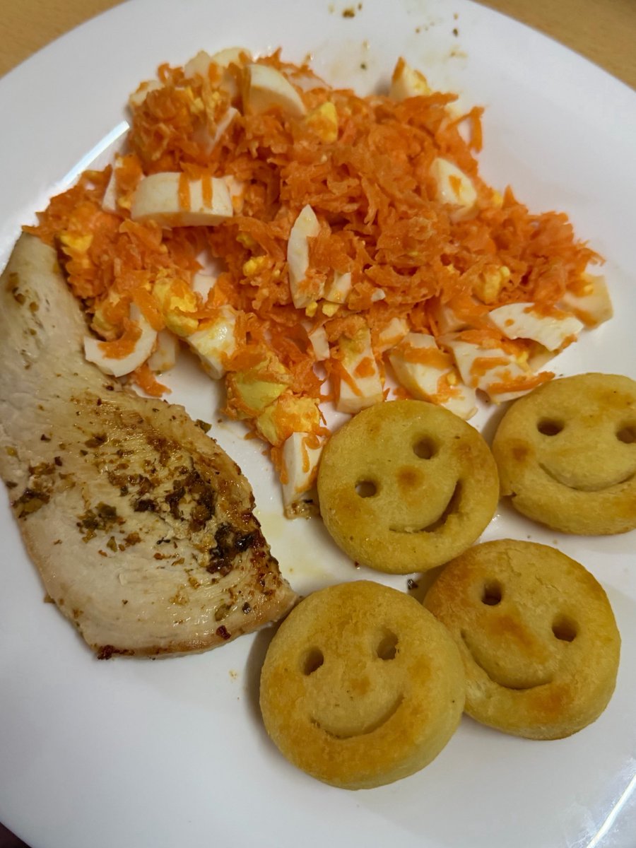 maowtbs's tweet photo. 2 pechuguitas ee nose 500kcal?? https://t.co/SaRUpu9eeO