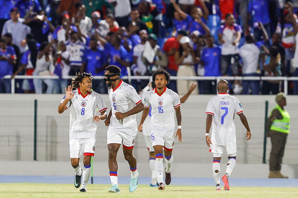 Leptitjournalht's tweet photo. Sport | Haïti gagne 4–1, Santo Domingo réplique
👉 https://t.co/iUbvyhU7Tc
@diariolibre @ListinDiario @ElCaribeRD
#Haïti #Grenadiers #Football #RepDom https://t.co/YZ3A9Pzao7
