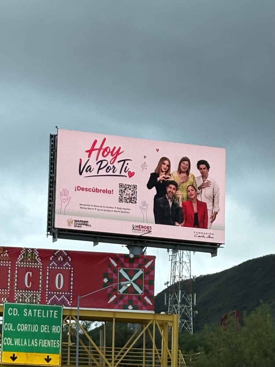 karolsluvr's tweet photo. promocional de “hoy va por ti” en monterrey ✨🫶 siempre me emociona mucho ver a karol https://t.co/CkqK8UXfeT