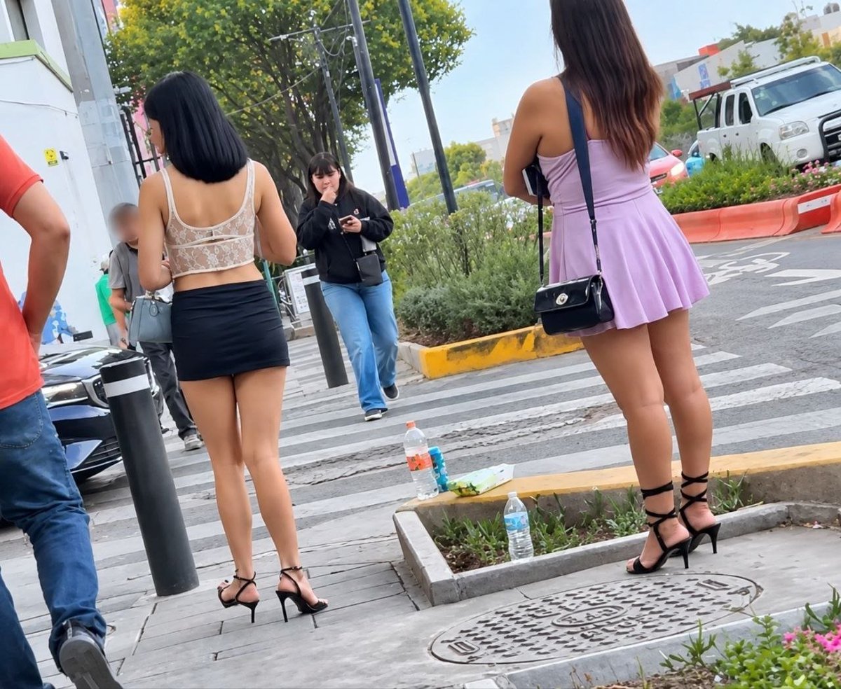 RobertoCam28872's tweet photo. Cariñosas de Tlalpan https://t.co/OFxxAATbJ8