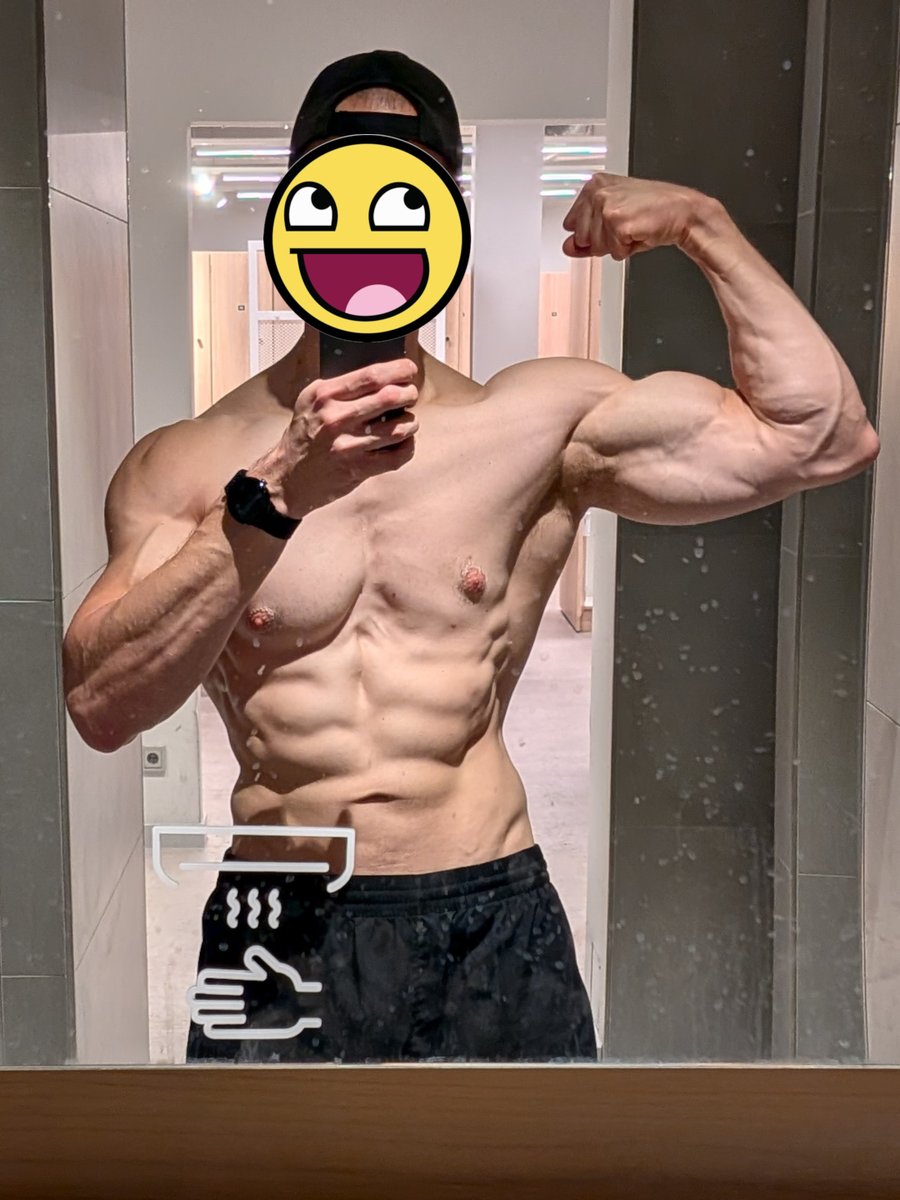 nrjfit's tweet photo. Fallback gym is a bit meh but at least the lighting in the bathroom is nice https://t.co/WFocG9030f