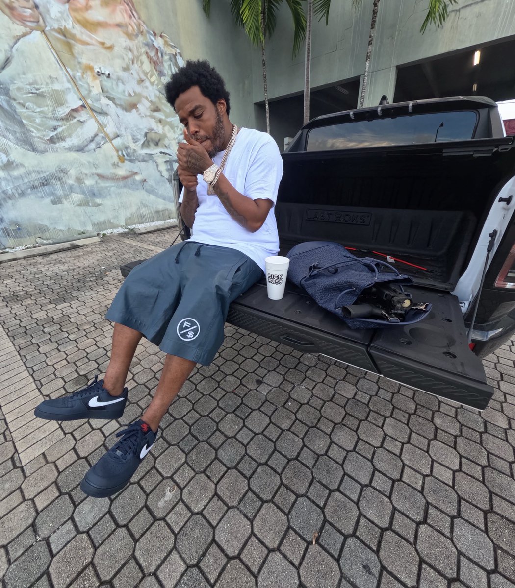 YBMMG's tweet photo. #DoItOneTime π΄πΎ https://t.co/IdTpPFf5JH