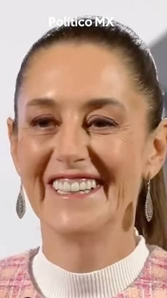 EricBla90829613's tweet photo. Reyna Haydee Ramírez, @rynram, preguntó con
seriedad y profesionalismo a @Claudiashein, “¿como
se blindó su campaña del dinero criminal?”
La PREPOTENTA presidente estalló en una fingida
carcajada y eludió la respuesta.
La pregunta de la periodista está en el aire, doña Clau.
Millones de mexicanos estamos en espera de su
presidencial respuesta.