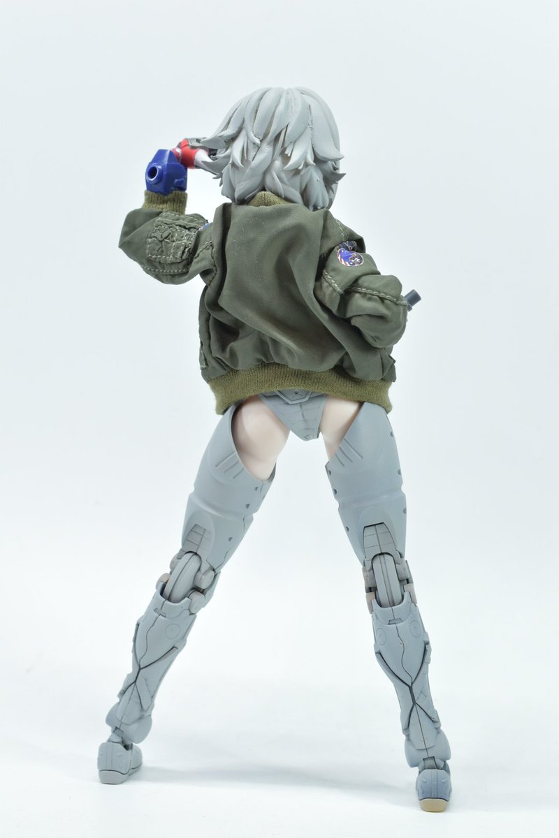 OMEGANEX3's tweet photo. 昨日捨てサフ吹いたので表面処理やらなんやらしていくよ

ポケットにちゃんと手が入ってるのがいいでしょー♪ https://t.co/ddyWfC0Fiy