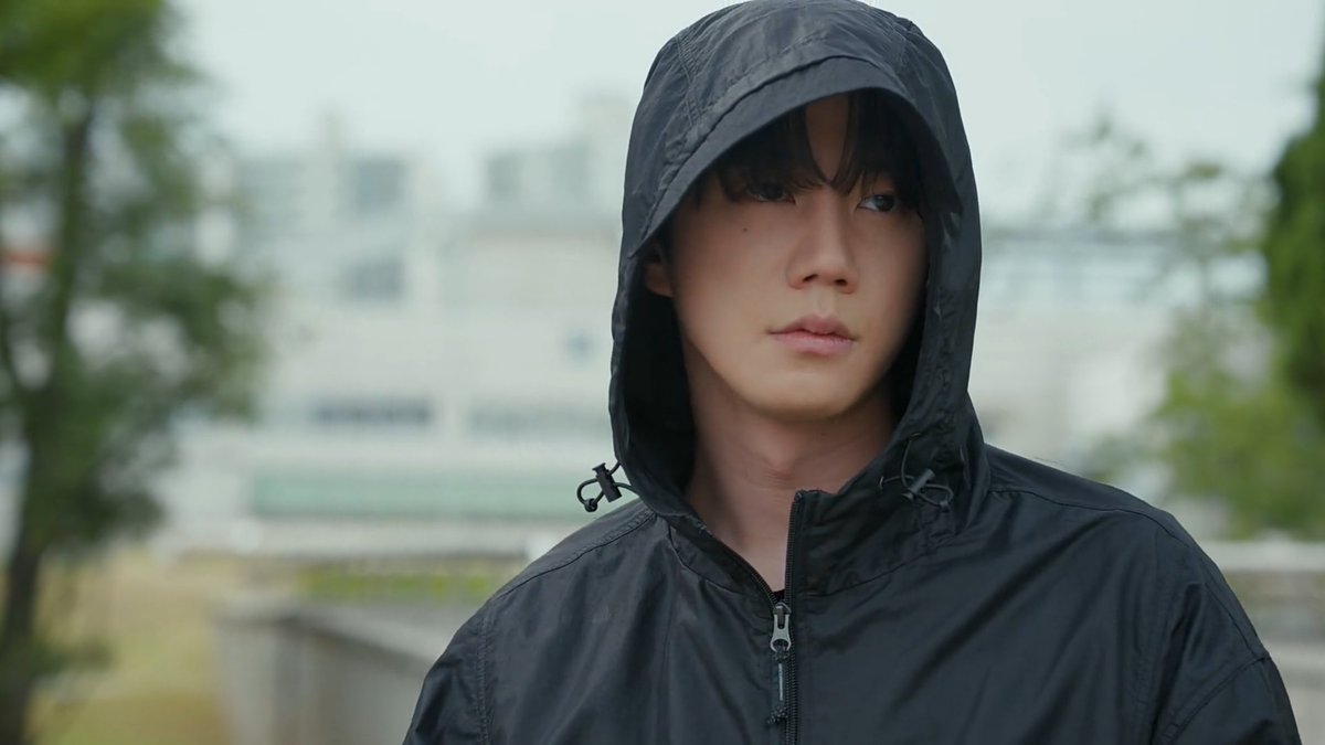 H7XVII99's tweet photo. What did Pyo even lose? Almost nothing. He took Jeongyu’s talent and learned from him how to play with emotion while Jeongyu lost his talent his hand and everything he loved. Pyo got everything and Jeongyu paid the full price... 

#FourHandsTwoSonatasEp11
#FourHandsTwoSonatas https://t.co/NaZt28rxRL
