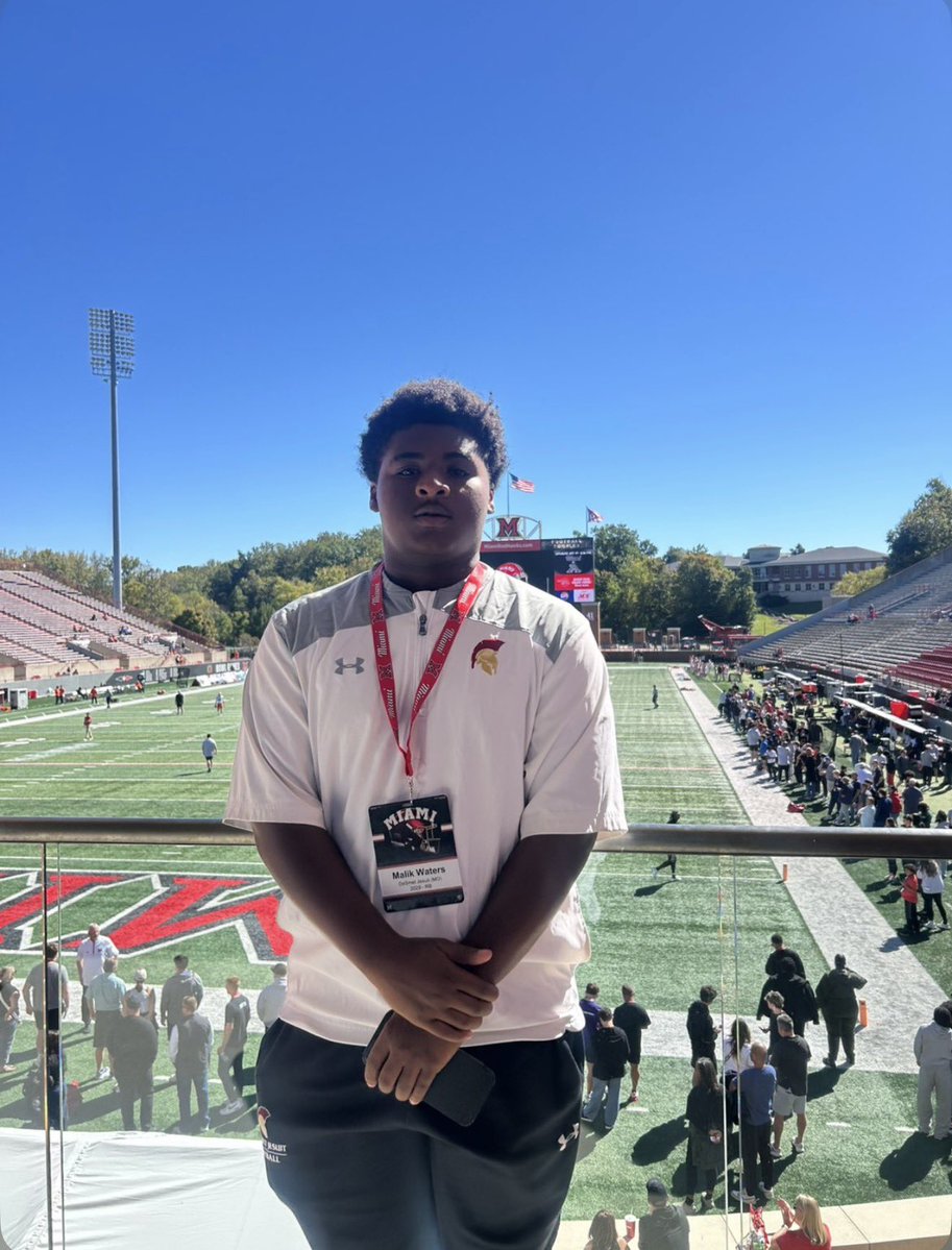 Malik_Waters14's tweet photo. Had a great day at Miami of Ohio University! Thanks for having me. @CoachPoe1914 @RhinoJanes34 @JHMerrittJr https://t.co/4bo4u1yOOG