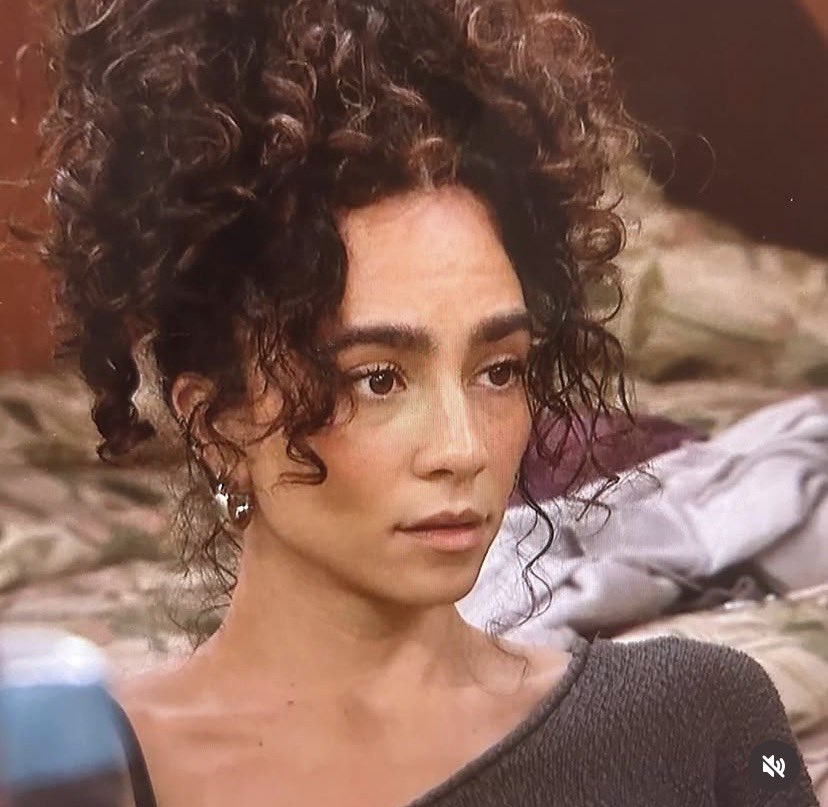 petaldiariess's tweet photo. the biggest loser this show has seen #BB28 https://t.co/Vsov5IM3Q8