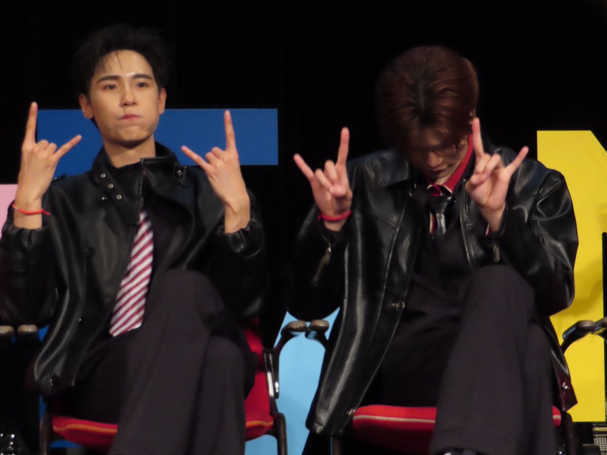 miiii_jmywn's tweet photo. あぶないJuniorとあぶなくないMark

JUNIORMARK FD36 SUKIDESU

#GMMTVFANDAY36INTOKYO
#JUNIORMARKxFANDAY36INTOKYO
#junniorrs #markjrtn https://t.co/cjgawI3j2M