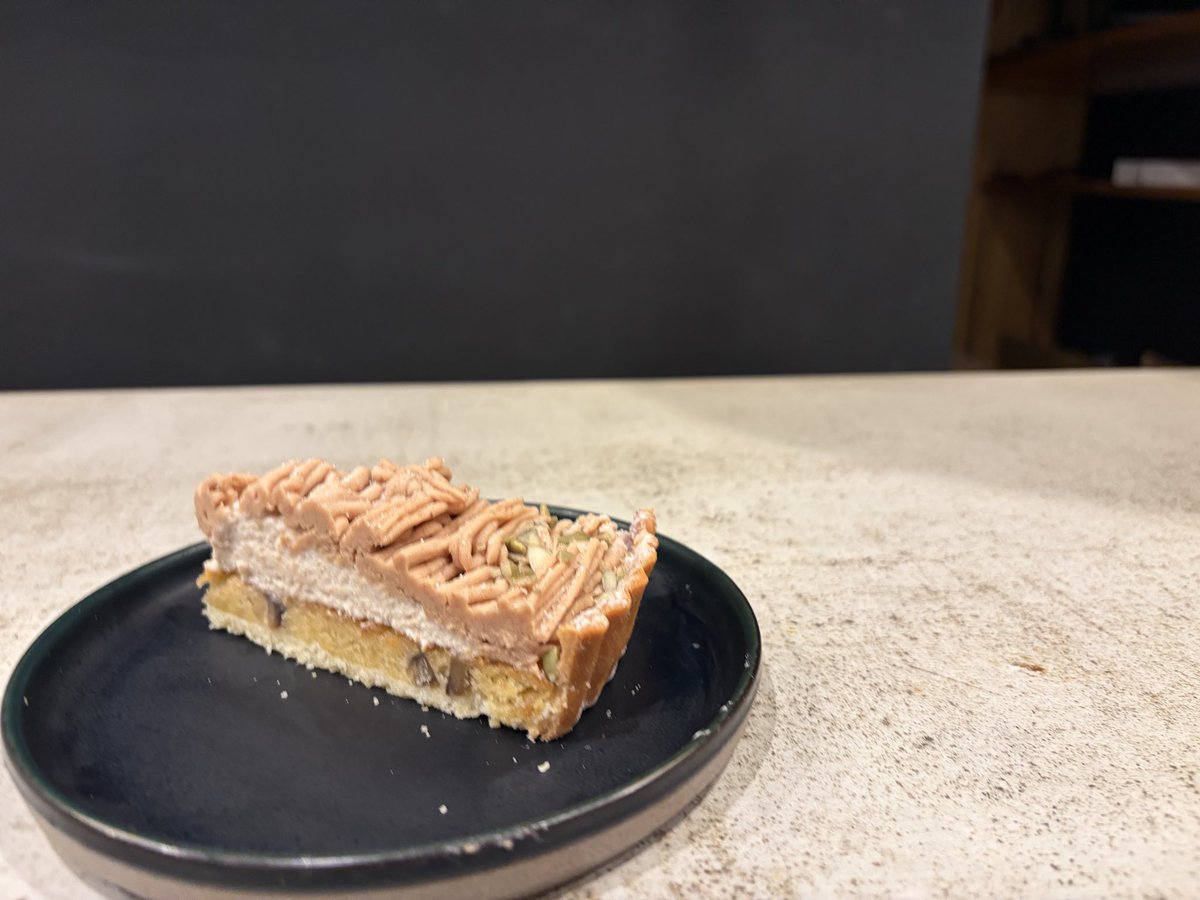kajiwara_cycle's tweet photo. 10月のケーキのお知らせです📢

◉かぼちゃのバスクチーズケーキ
◉モンブランタルト
◉フロランタンケーキ

こちらの3種類です💁‍♀️
今月もよろしくお願いいたします！ https://t.co/9j7UksZts9