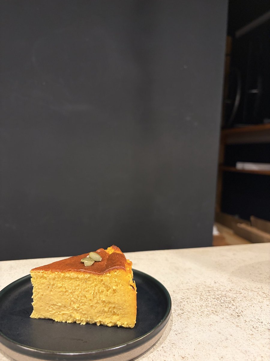 kajiwara_cycle's tweet photo. 10月のケーキのお知らせです📢

◉かぼちゃのバスクチーズケーキ
◉モンブランタルト
◉フロランタンケーキ

こちらの3種類です💁‍♀️
今月もよろしくお願いいたします！ https://t.co/9j7UksZts9
