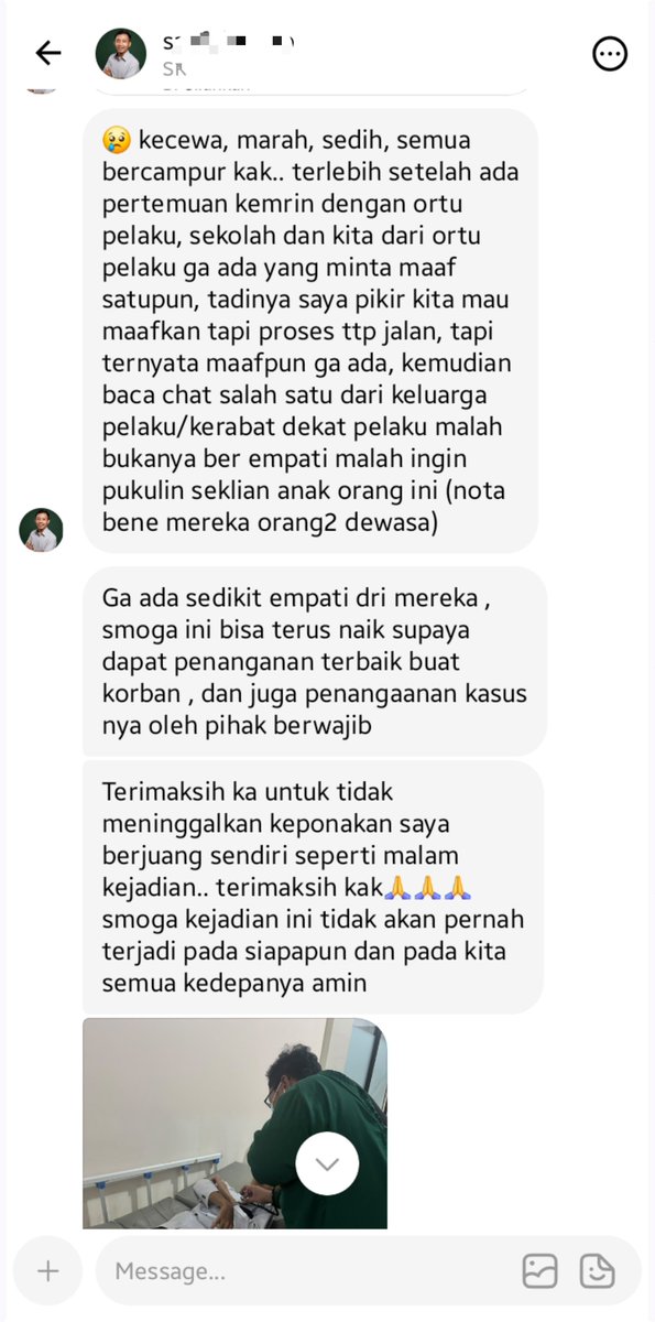 penganutsekte's tweet photo. Gimana anak-anaknya ga pada jadi pembully, orang orgtua dan keluarganya aja begini 🙂‍↔️💔🥀
Bukannya merasa bersalah, malah mau nambahin mukulin katanya 🤣 mank anjg sih 🖕

Sekarang gue yakin, jiwa pembully itu emang diturunkan oleh orangtua.
Ini salah satu contohnya! https://t.co/6OVeTvyDUb