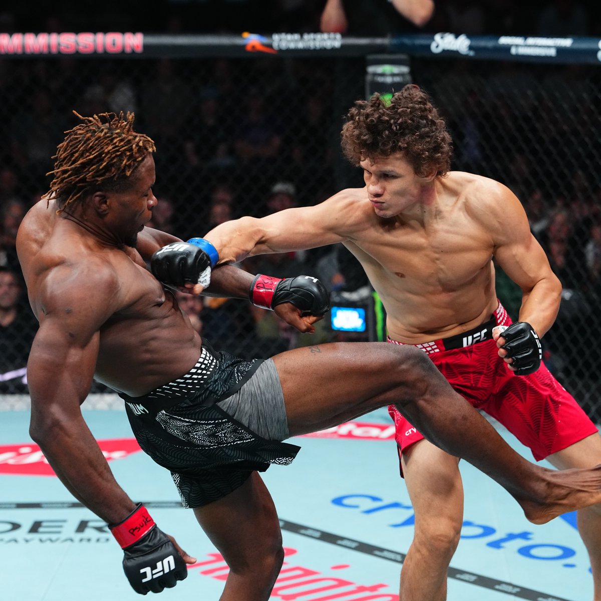 #UFC332 Official Result: Roman Kopylov defeats Ateba Gautier via TKO at 3:12 of Round 1.

Complete Main Card Results ➡️ <https://t.co/HWtVicDFi2>

Complete Scor