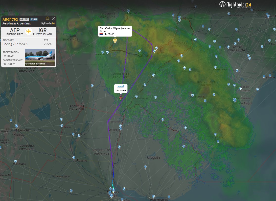 AeroEntusiasta's tweet photo. O voo da @Aerolineas_AR 1792 do #Aeroparque para #Iguazu decidiu retornar para a origem #AeroEntusiasta #Meteorologia #Tempestade https://t.co/XG9XDgQjXZ