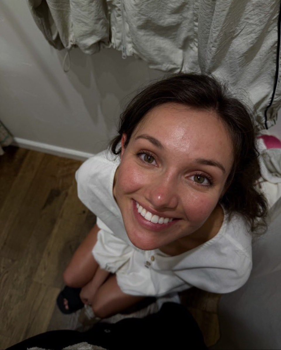 HBCD60's tweet photo. Can you imagine looking down with deep concentration holding your cock with one hand and then with the other trying to pour out a nice clean line without spilling… then you glance over and see this https://t.co/hgEnsFK1Fe