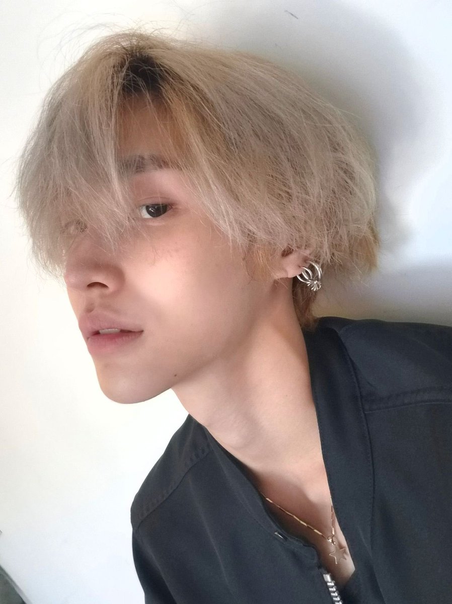 mynameisnongko's tweet photo. อีกคนอีโม อีกคนเทพหมู เป็นอะไรที่ลงตัวมาก https://t.co/5E9NUChkF1