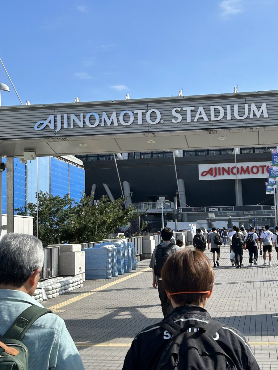 Chan614Hi's tweet photo. 去年も参加したロクタイフェス、リレーハーフマラソンに参加して来ました。
オーバーペースで苦しかったけど、ワンチームで走るのがとても楽しかったです♪
来年もよろしくお願いします🙇‍♂️ https://t.co/cGuKZ7fJoR
