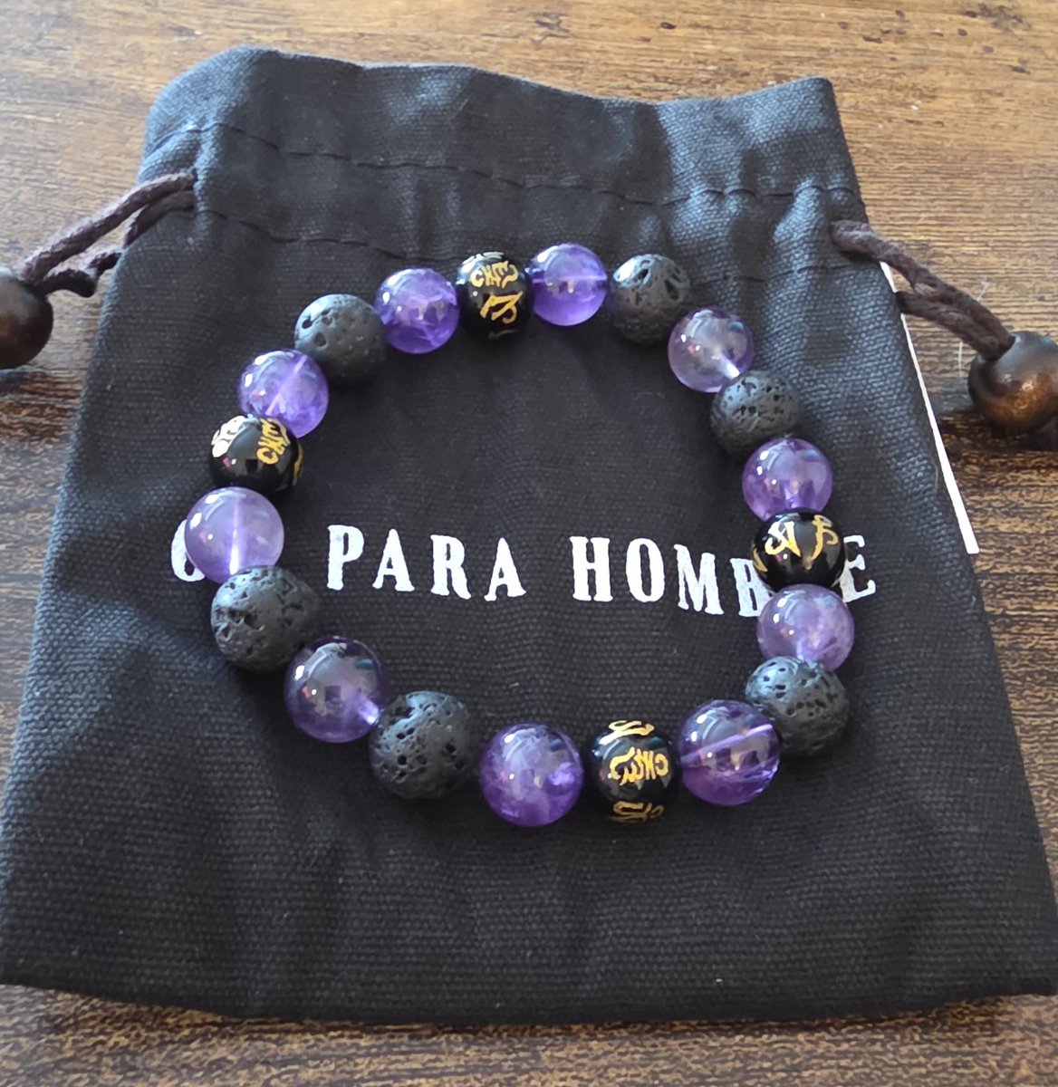 zeththedarkmage's tweet photo. I said if @NicaAndCo won the ft10, I'd order a bracelet. This thing is fire. May i never drop my lk, ex slashes 🙏 https://t.co/PBKrZAx1iB