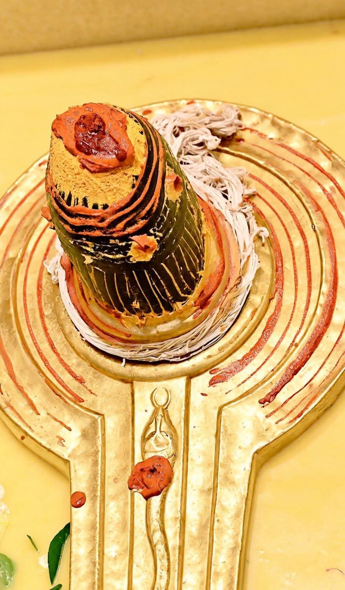vhpcbshukla's tweet photo. 🙏🚩 जय श्री काशी विश्वनाथ जी महाराज 🚩🙏 
🙏🚩 ॐ नमः शिवाय 🚩🙏
🙏🚩 हर हर महादेव 🚩🙏 https://t.co/Aj5C2KaSr3