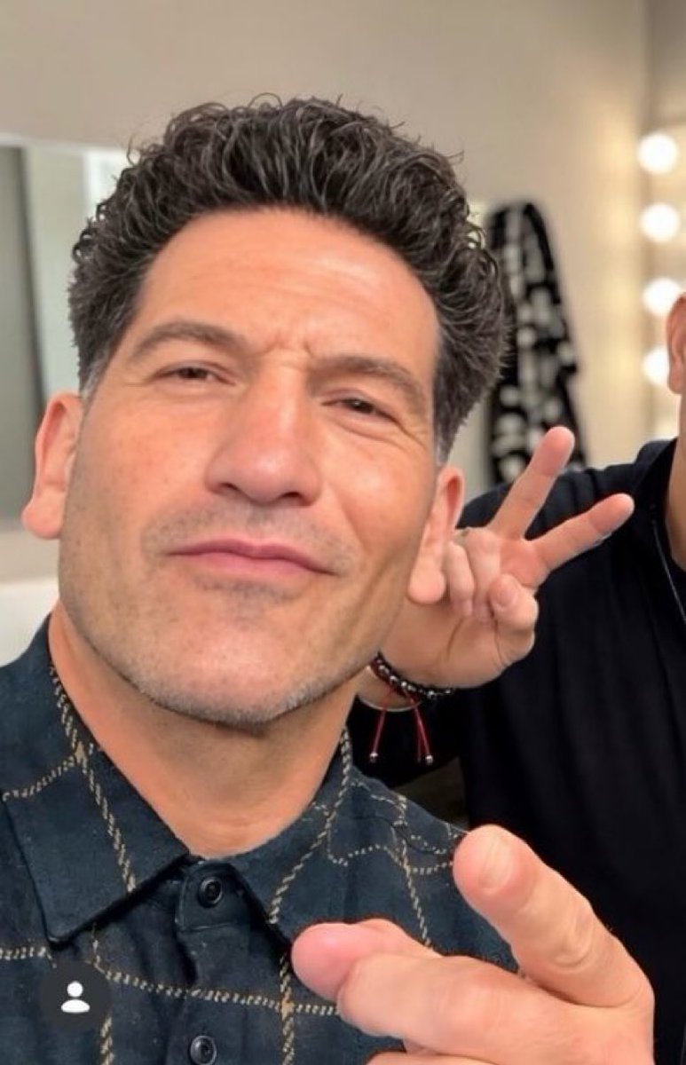 frankcastleluv's tweet photo. this pic does something to me, idk this might be my fav pic of him https://t.co/KqG5fsh1ci