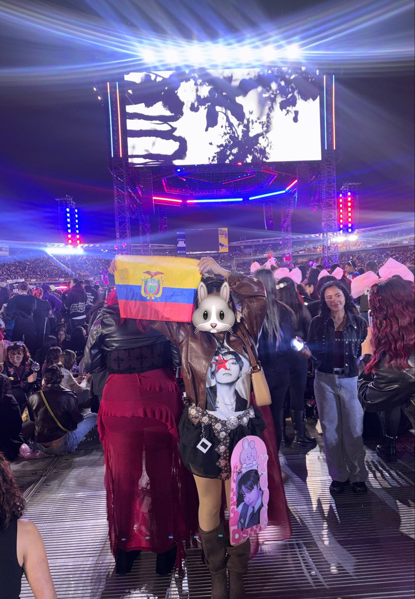 mninjungkook's tweet photo. ecuador amazonico dijo presente https://t.co/zqv3a1fcwJ