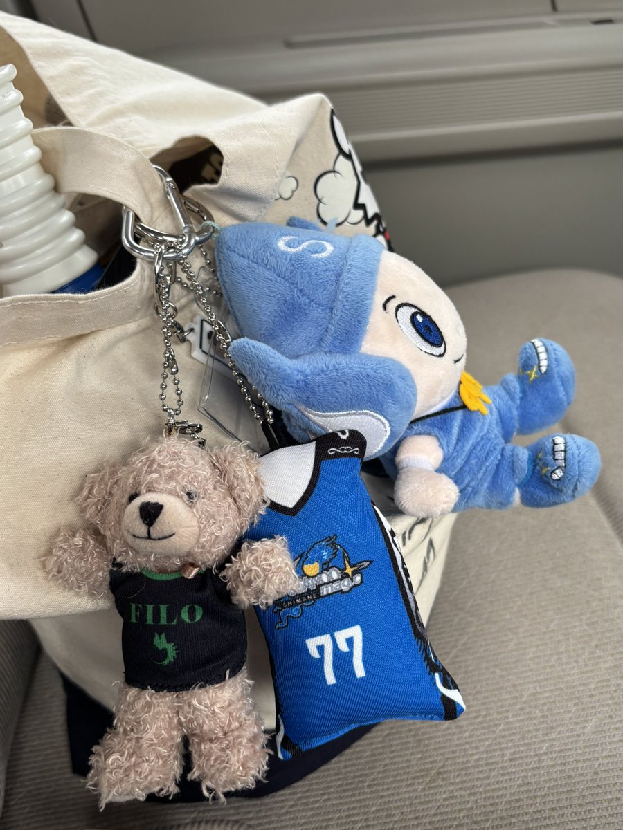 miii__15's tweet photo. 向かってます🚗💨
どきどきわくわく💓 https://t.co/uKiZzlrblV