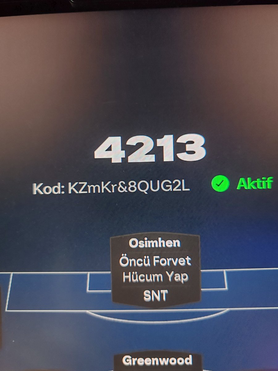 fifahocam's tweet photo. Süper lig kadrosuyla ilk haftadan 15 i ucundan kaçırdık salah oynadığım en iyi 3 kanattan biri🔥 https://t.co/i1mKmz4daD